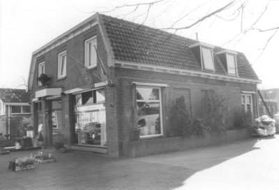 17996 Winkelpand Bloem en Groenbinding . Oorspronkelijk: café - bakkerij van Tonny Berghuis met de naam De nieuwe ...