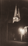 21603 Feestverlichting t.g.v. het huwelijk van Prinses Juliana en Prins Bernhard op 7 januari 1937. Bergkerk, gezien ...