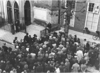3359 20: Broederenkerk. Onthulling van gedenksteen aan de kerk t.g.v. de zeshonderdste geboortedag van Geert Groote. ...