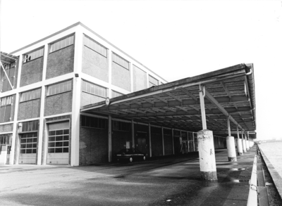 5802 Gebouwd 1956 voor Coöperatieve Condensfabriek ''Gelderland - Overijssel'' (arch. G. Feenstra en G. Garsen, ...