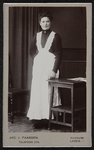 102 -25 Portret van een vrouw met schort., 1907-01-01