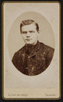 102 -8 Portret van een man., 1889-01-01