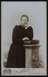 108 -17 Portret van een vrouw., 1890-01-01