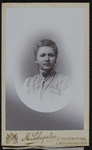 108 -32 Portret van een vrouw., 1884-01-01