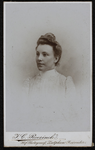 108 -35 Portret van een vrouw., 1891-01-01