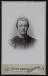 109 -31 Portret van een vrouw., 1885-01-01