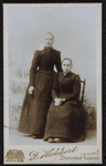 109 -38 Portret van twee vrouwen., 1890-01-01