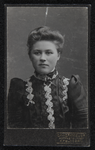 109 -39 Portret van een vrouw., 1894-01-01