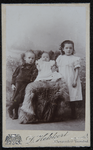 109 -41 Portret van drie kinderen., 1890-01-01