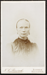 42 -17 Portret van Dina Humme - Ter Wheme (zuster grootma) uit Deventer., 1891-01-01