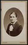 43 -104 Portret van Marie (Maria) Stoffel (o.a. Lagestraat Deventer, geb 1862). Waarschijnlijk dochter van Pieter ...