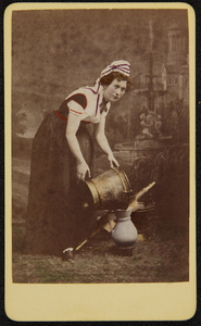 43 -114 Portret van een vrouw met een emmer. Deels ingekleurd., 1868-01-01