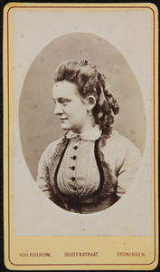 43 -25 Portret van een vrouw., 1880-01-01