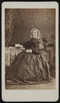 43 -3 Bussemaker? Portret van vrouw. Zeer vroege carte de visite., 1860-01-01