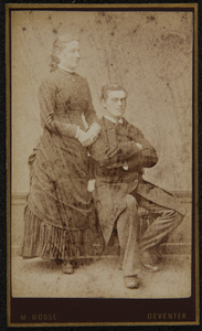 43 -36 Portret van een man en een vrouw., 1870-01-01