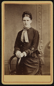 43 -68 Portret van vrouw., 1877-01-01