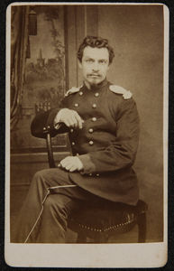 43 -74 Portret van een man., 1868-01-01