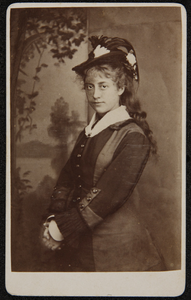 43 -75 Portret van een vrouw., 1868-01-01