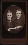 43 -89 Portret van Jan Stoffel (geb. 28-12-1851 - ovl. 04-02-1921) en Engelina Elisabeth (Lina) van Groningen (geb. ...