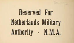 70045 Klein biljet. Het gaat hier om een mededeling van een reservering voor de Nederlandse Militaire Autoriteit., 1944-04-12