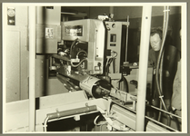 283 TDV bedrijf Doesburg. Soudronic lasmachine voor rompen., 01-01-1985
