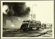 834 TDV bedrijfTedeco. Grote brand in februari 1968 die het bedrijf Tedeco grotendeels in as heeft gelegd., 01-02-1968
