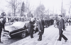 21831 Opening dorpshuis door Commissaris van de Koningin Jhr. Mr. O.F.A.H. van Nispen tot Pannerden., 1967-04-22