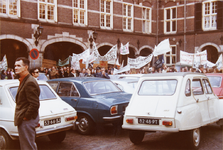 21886 Manifestatie Diepenveners op het Binnenhof in Den Haag.Hoorzitting Kamercommissie i.v.m. grenswijziging., 1972-03-15