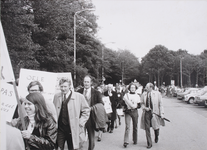 21960 Manifestatie Den Haag i.v.m. herindeling Diepenveen., 1972-09-12