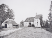 22228 Behoorde bij het Vrouwenklooster Ter Hunnepe (afgebroken in 1913).Kloosterpoort.