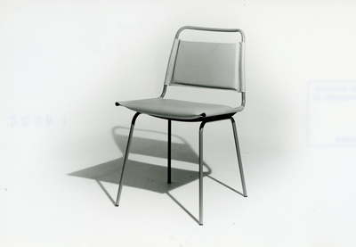 289 Auping meubelen: Stoel model 582, onderdeel Euroika kamer., 01-01-1960 - 31-12-1965
