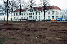 49 Nieuw aangezicht van kantoorgebouw na grote verbouwing, 01-01-1987 - 31-12-1987