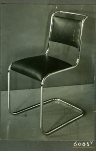 619 Stoel, in All-steel uitvoering met gestofferde zitting en rug, 01-01-1936 - 31-12-1950