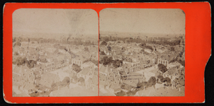 78 [1357] Vogelvlucht Deventer met zicht op de Stromarkt. Stereokaart op oranje karton, 1880-01-01