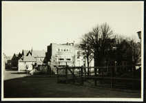 1430 Op de achtergrond de Walstraat., 1972-03-01