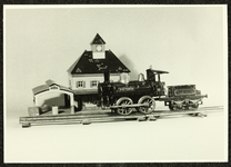 154 Station met trein. Collectie Speelgoedmuseum., 1973-01-01