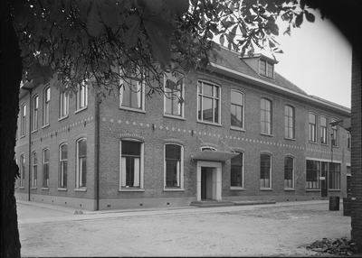 525 Deventer - Lange Zandstraat 139, Ankersmit textielfabriek; Hoofdkantoor met hoofdingang, rechts de ingang van de ...