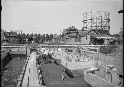 767 Gasfabriek in aanbouw., 1909-10-01