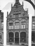 792 Lange Bisschopstraat 76. J.G. vd. Beld vleeschhouwerij (slager), 1900-01-01