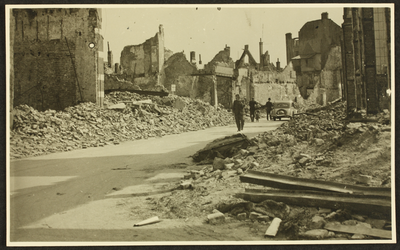 458 Arnhem. Verwoeste binnenstad., 1945-04-10