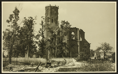 462 Elst. Verwoeste Grote kerk., 1945-04-10