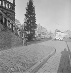 1789 Brink. De jaarlijks geplaatste kertboom voor de Waag. , 1960-01-01