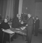 2466 Geert Groote College (GGC), Herman Boerhaavelaan. Toneelpodium en aula, tevens gymzaal. , 1955-01-01