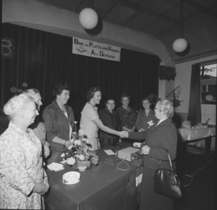 4003 Receptie van de Bond van Plattelandsvrouwen. Afd. Diepenveen., 1960-01-01