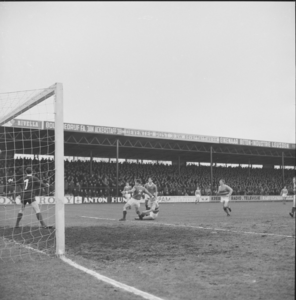 4286 Go Ahead. Voetbalwedstrijd in het Go Ahead stadion aan de Vetkampstraat., 1960-01-01