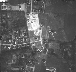 31 -LF Uiterst links: Molenweg; rechts: Averlose Houtweg., 1971-03-29