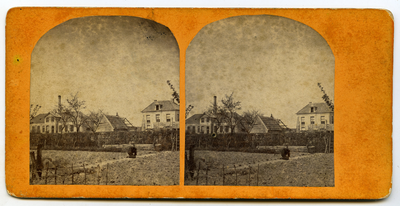 4459 Stereofoto met opname van onbekende panden in Deventer, 1870