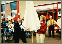 3880 Opening Enterprice door wethouders Hiemstra en De Jager op het Deltaplein, 1999-04-28