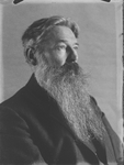 140 Portret van Dr. Koenraad Oege Meinsma met lange baard en snor.