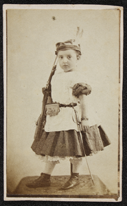 28 Carte de Visite van Anna Catharina Margaretha Meinsma: la fille du Regimont . Eerste kind van fotograaf Johannes ...